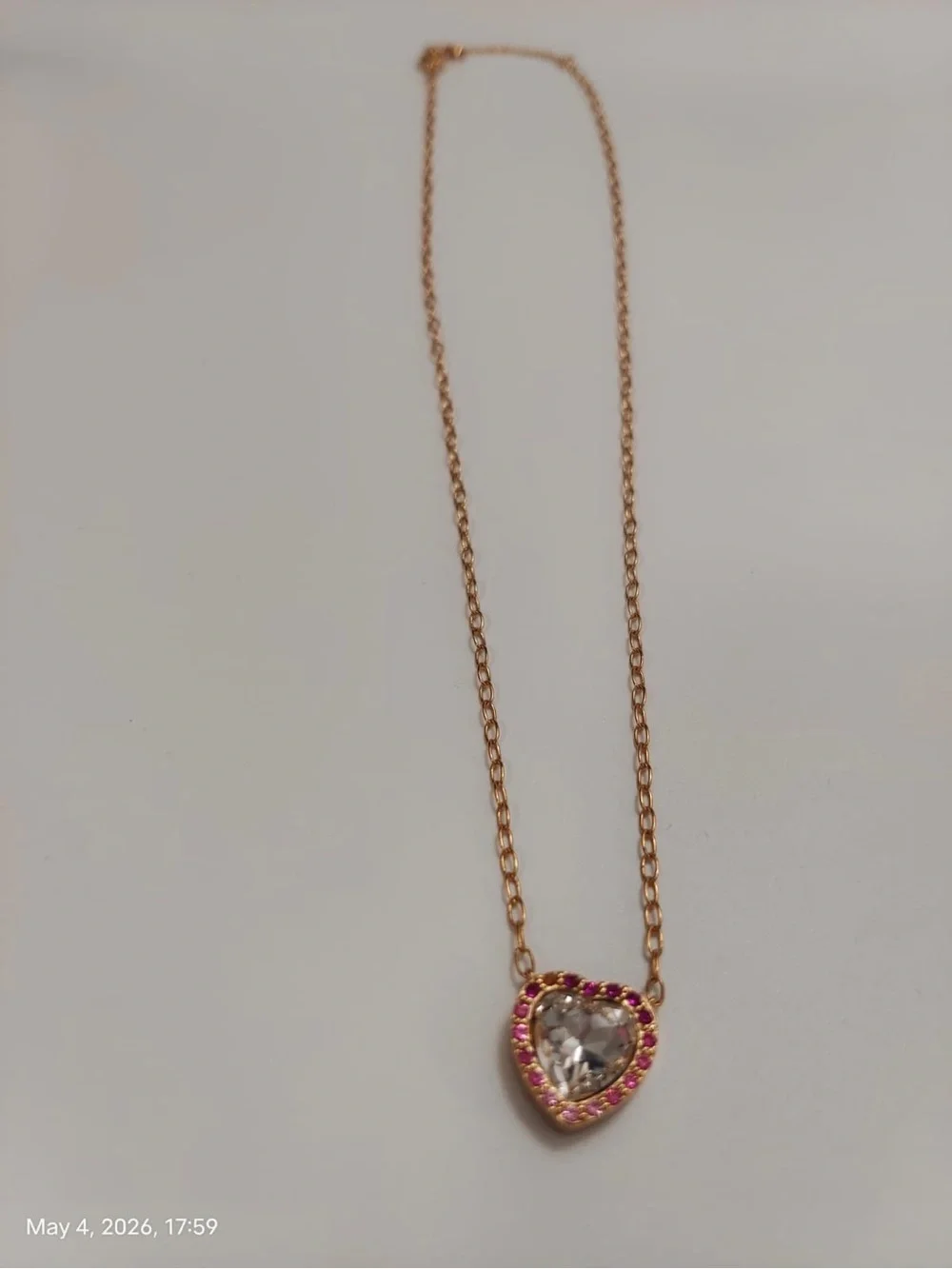 Kurt Geiger London Pavé Crystal Heart Pendant Necklace New with missing one sto - Picture 3 of 4